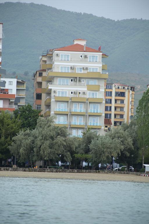 Hotel Pogradeci Exteriér fotografie