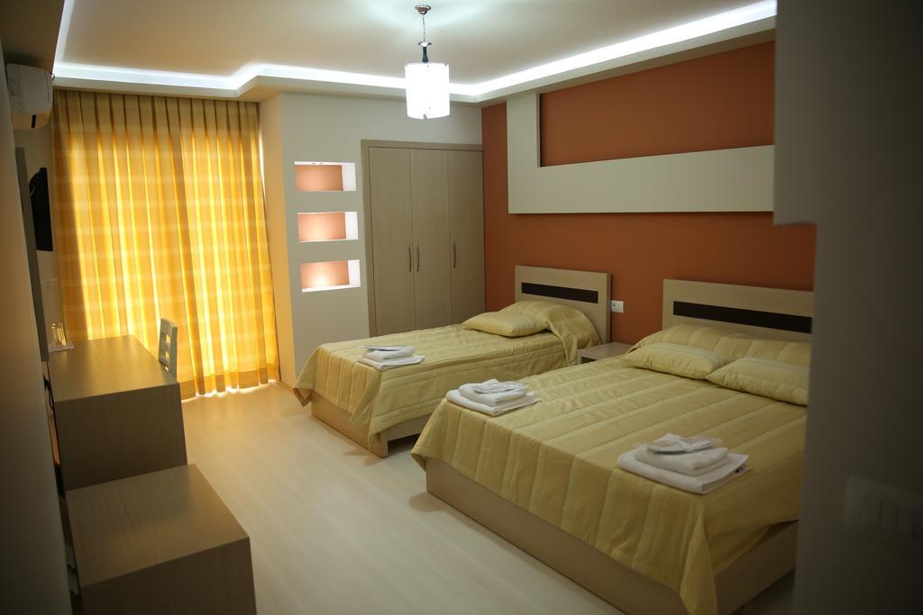 Hotel Pogradeci Pokoj fotografie