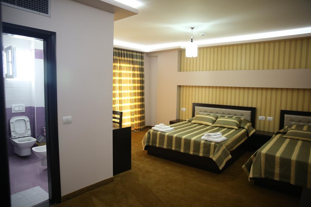 Hotel Pogradeci Pokoj fotografie